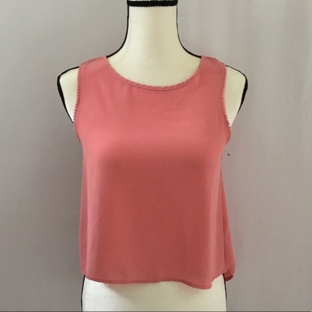 🛍 Elodie Anthropologie Open back Tank Blouse